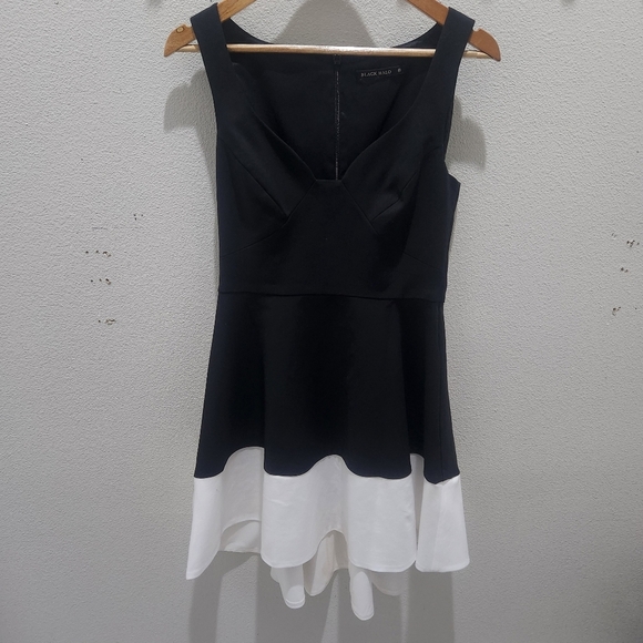 Black‎ Halo Reese Dress Fit and Flare Sweetheart Neckline Black White Pockets 8 - Picture 3 of 9
